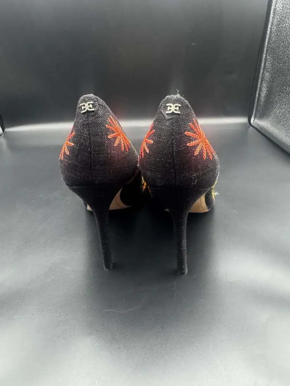 Sam Edelman Hazel Pointed Toe Embroidered Floral Heels Size 8.5 - Picture 3 of 5